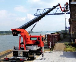 Как осуществляется установка автовышки: особенности технологии