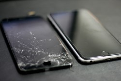 Технология замены дисплея на Айфоне: каким правилам следовать