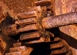 Защита металлов от коррозии: действенные способы, правила и технология